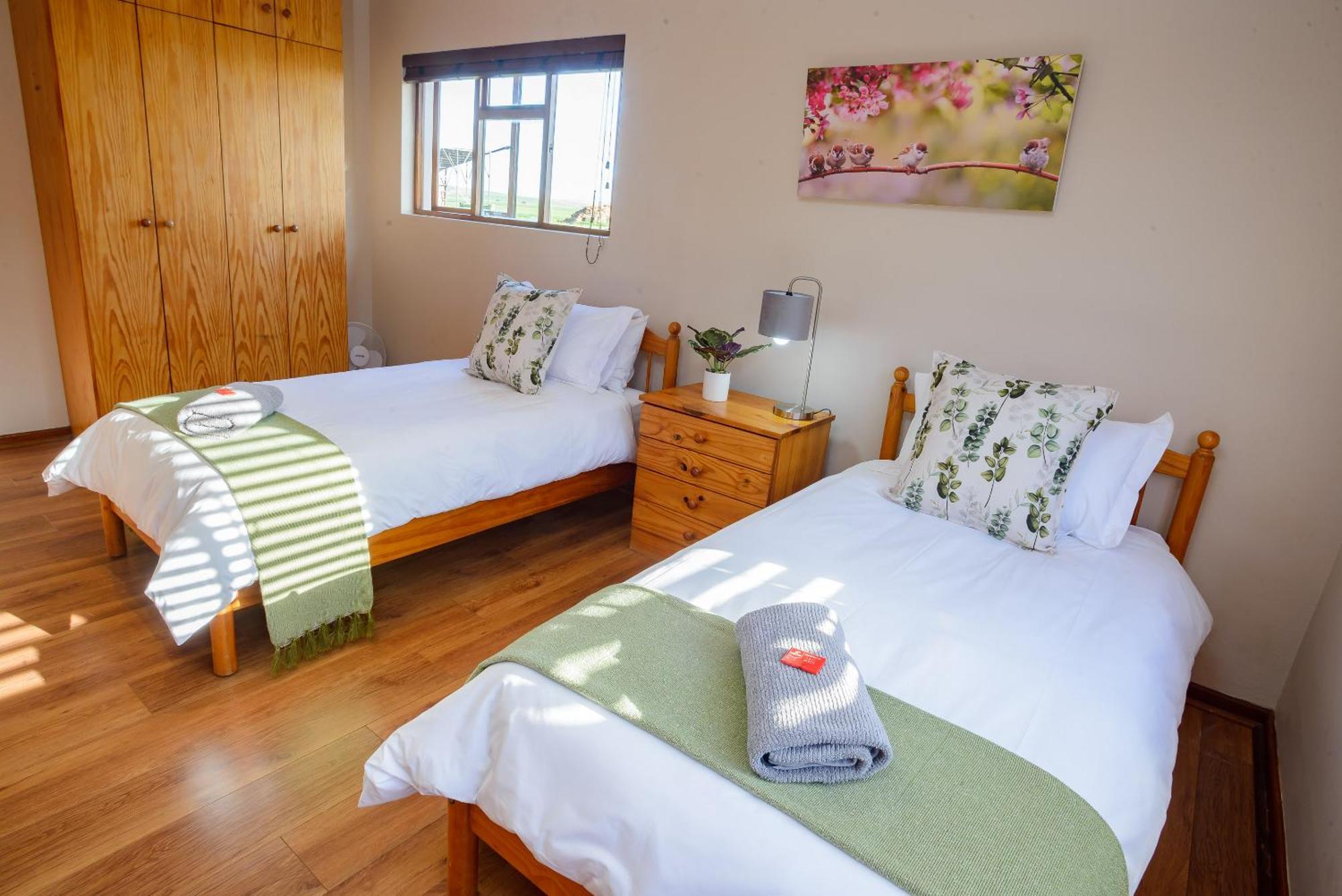 Oorvloed Guesthouse سويلندام المظهر الخارجي الصورة