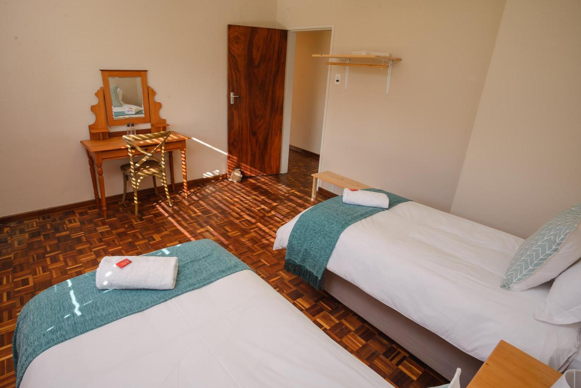 Oorvloed Guesthouse سويلندام المظهر الخارجي الصورة